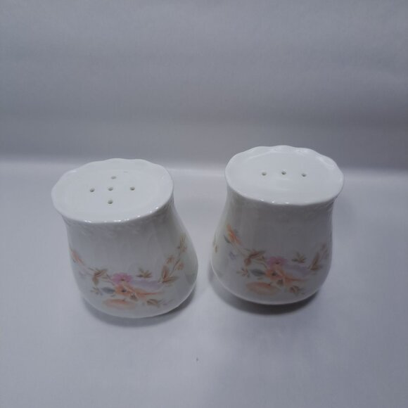 Mikasa June Splendor Salt & Pepper Set AS IS - Picture 4 of 8